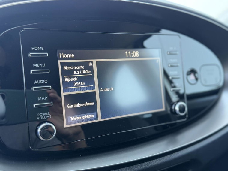 Vehicle Image 17