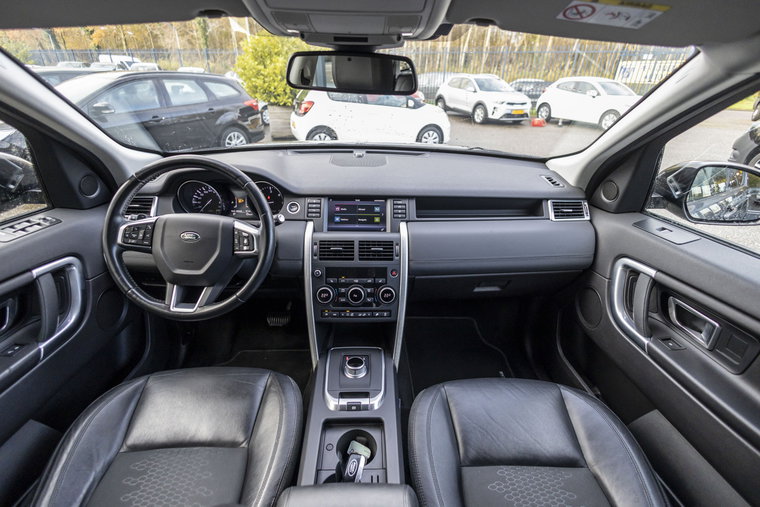 Vehicle Image 15