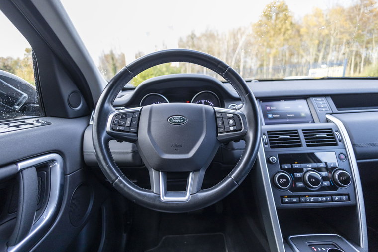 Vehicle Image 18