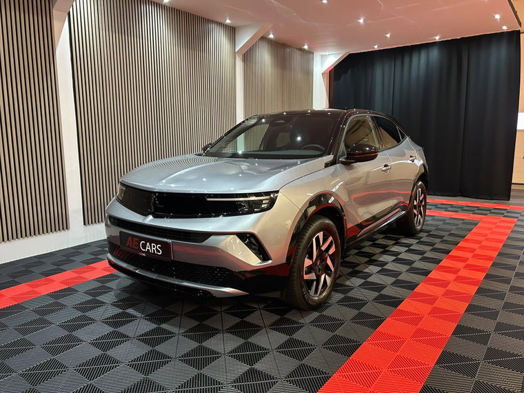 Vehicle Image 16