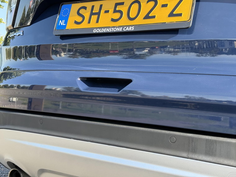 Vehicle Image 33