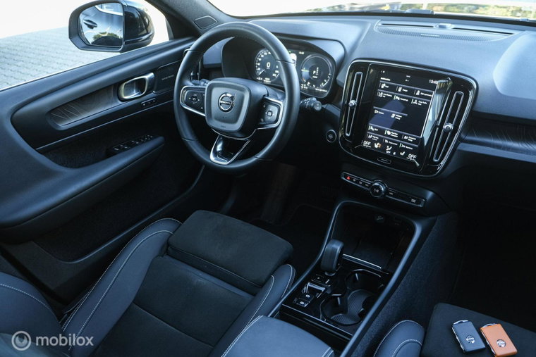 Vehicle Image 37