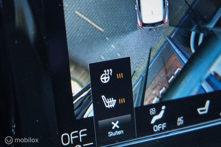 Vehicle Image 52