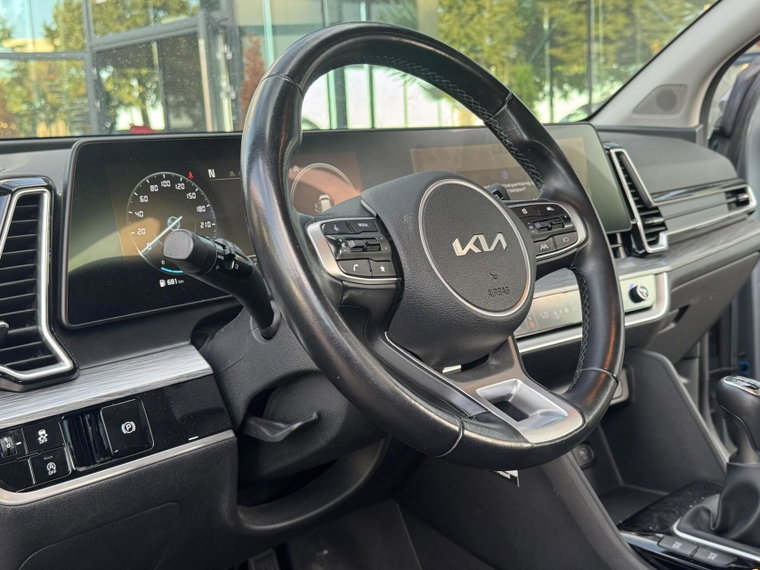 Vehicle Image 26