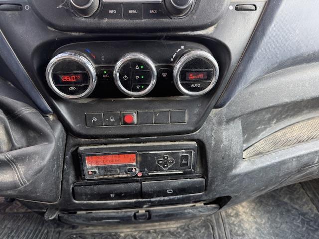 Vehicle Image 26