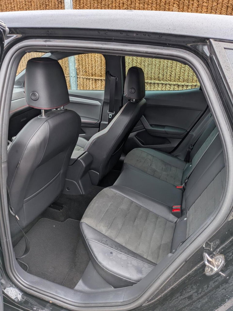 Vehicle Image 21