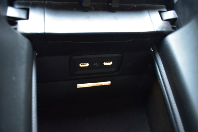 Vehicle Image 35