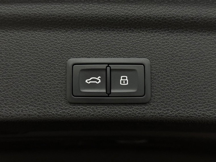 Vehicle Image 52