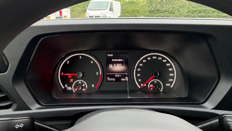 Vehicle Image 23