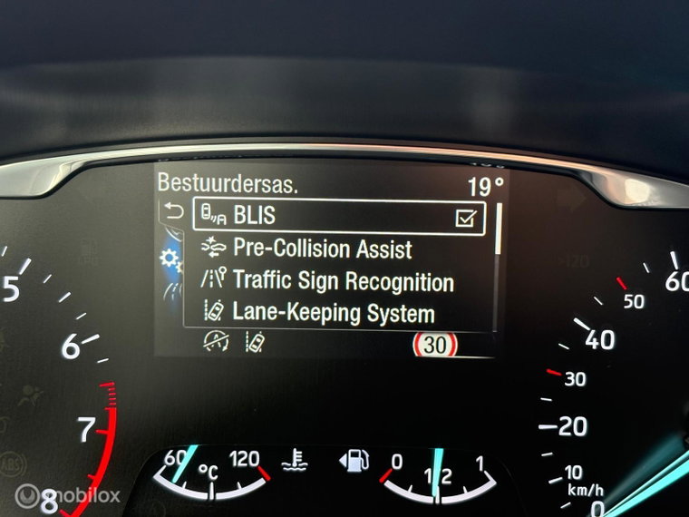 Vehicle Image 31