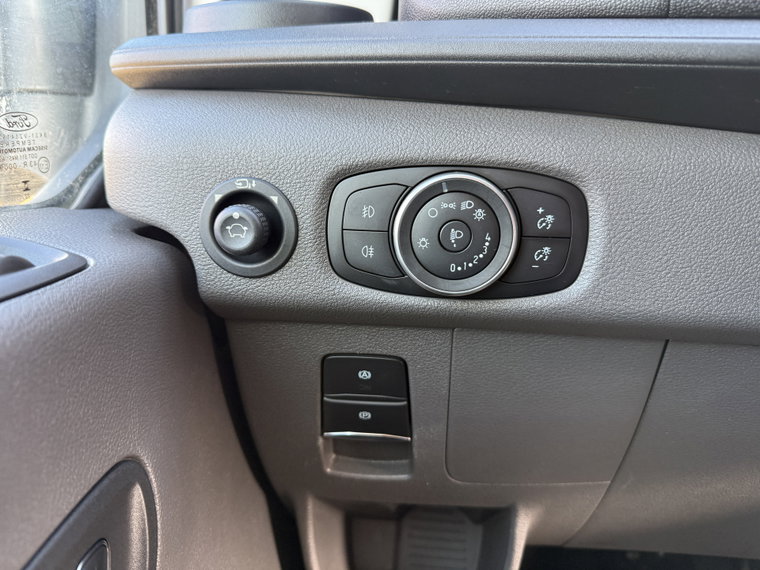 Vehicle Image 31