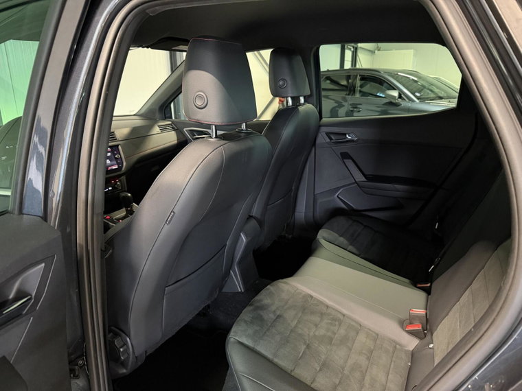 Vehicle Image 35