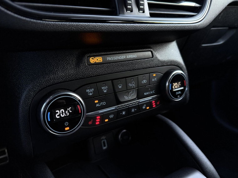 Vehicle Image 26