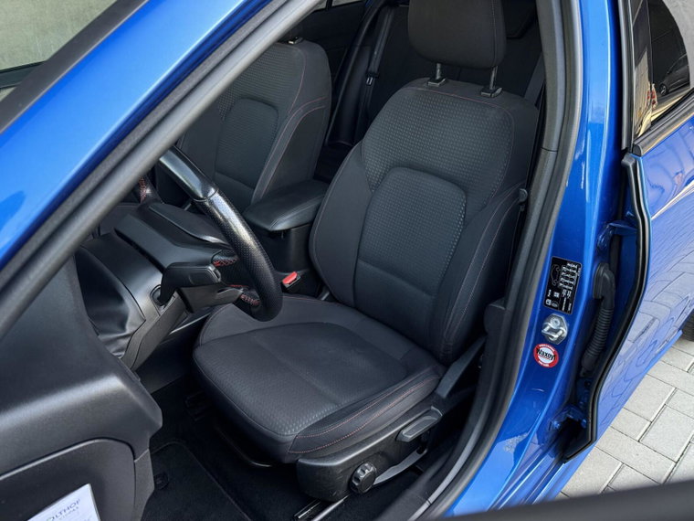Vehicle Image 40