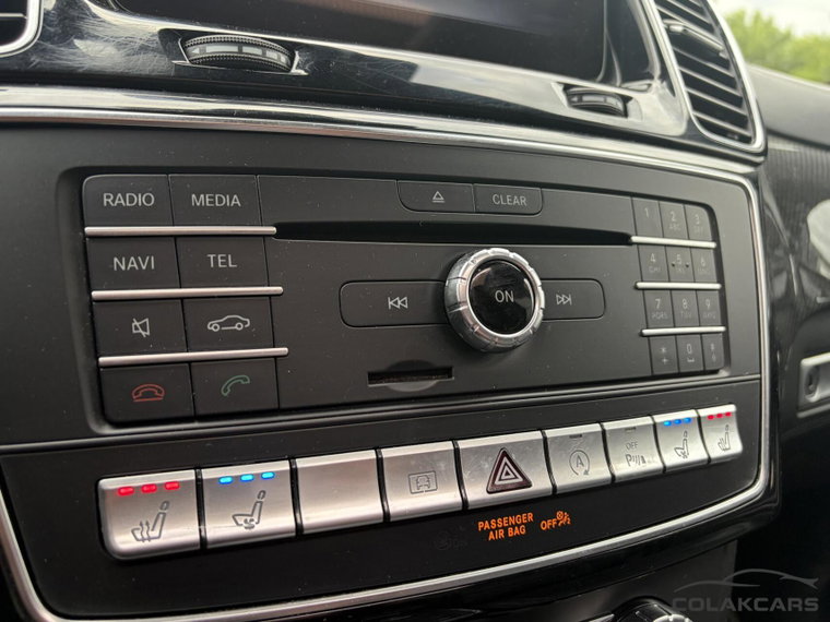 Vehicle Image 37