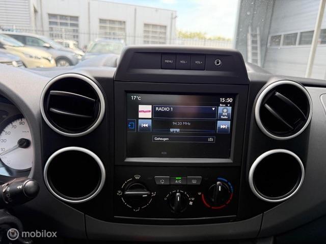 Vehicle Image 45