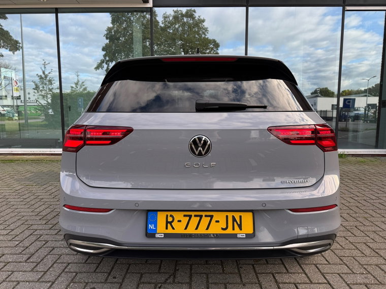 Vehicle Image 33