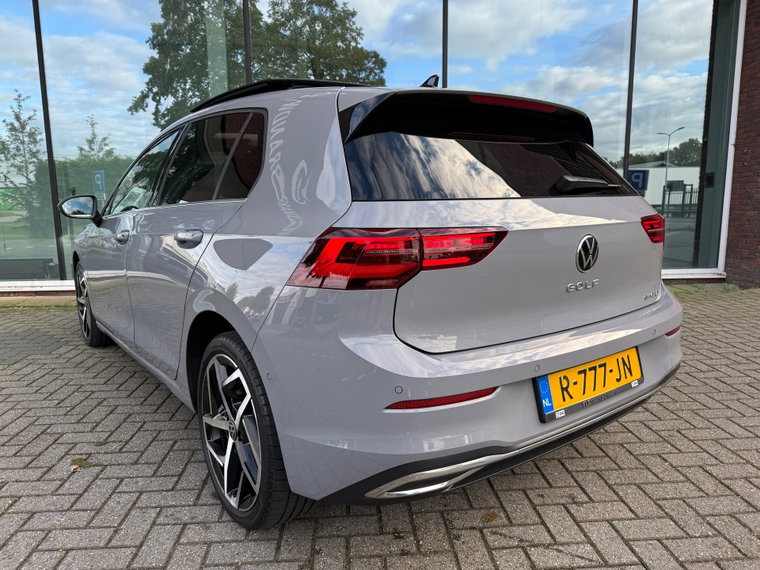 Vehicle Image 35