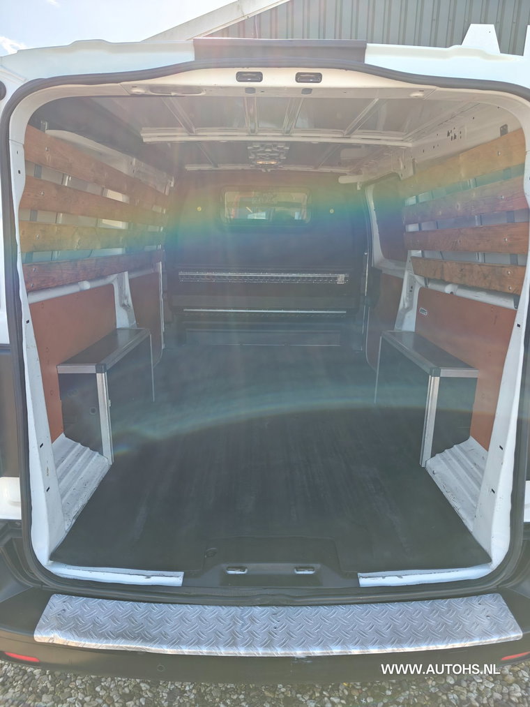 Vehicle Image 19