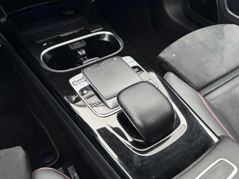 Vehicle Image 36