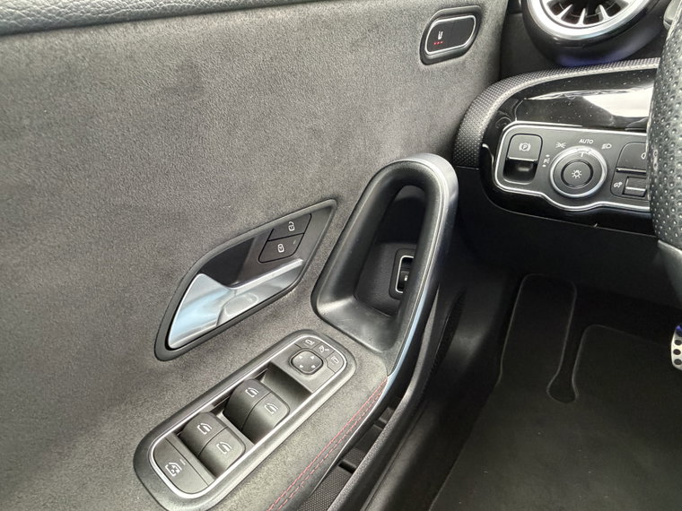 Vehicle Image 41