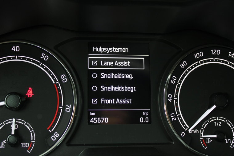 Vehicle Image 30