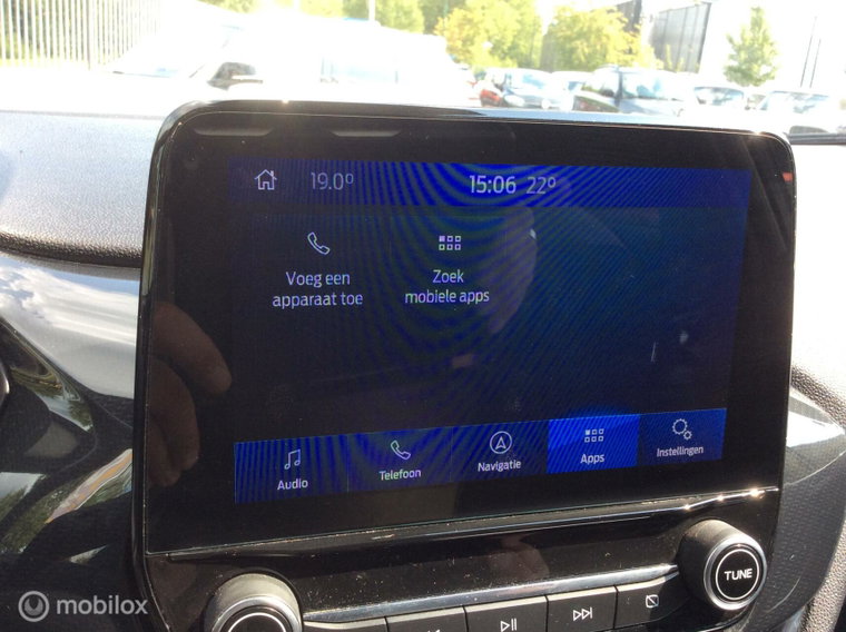 Vehicle Image 37