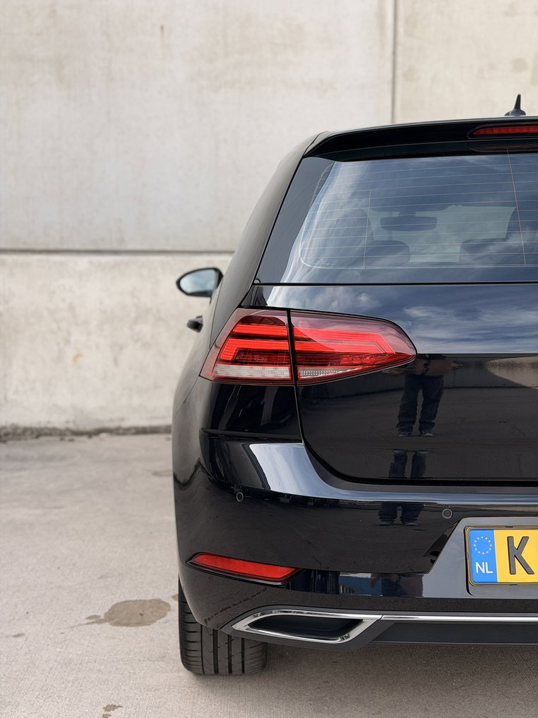 Vehicle Image 27