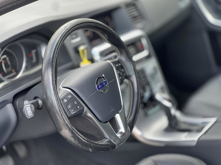 Vehicle Image 40