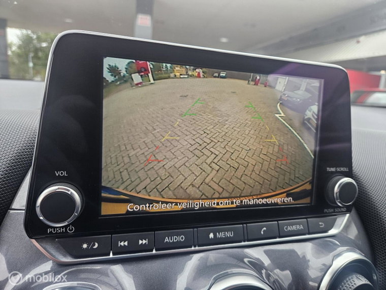 Vehicle Image 22