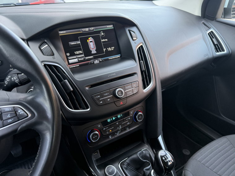 Vehicle Image 17
