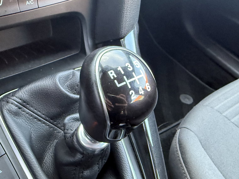 Vehicle Image 27