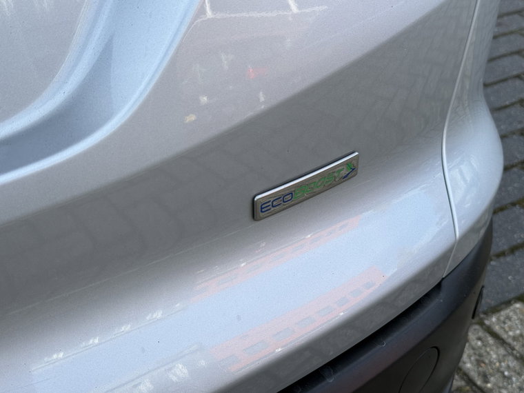 Vehicle Image 38