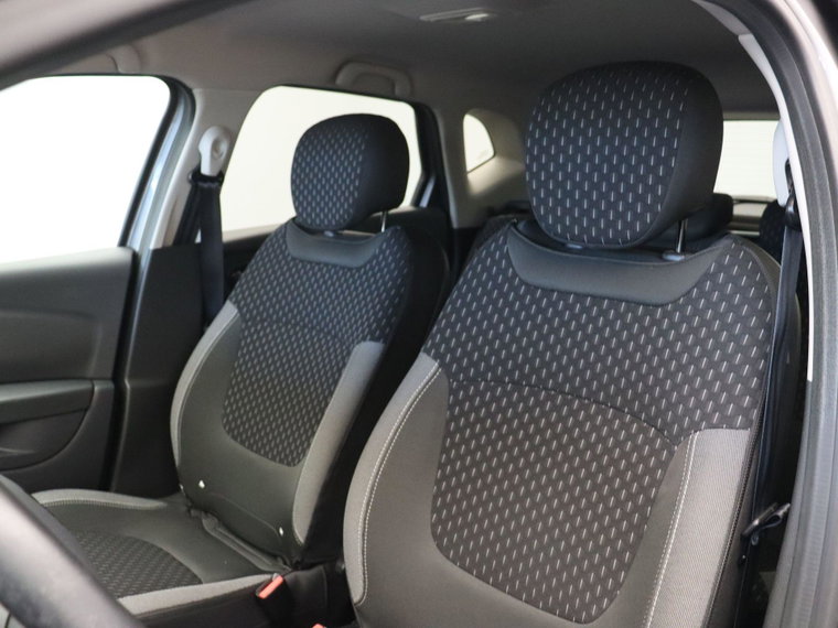 Vehicle Image 35