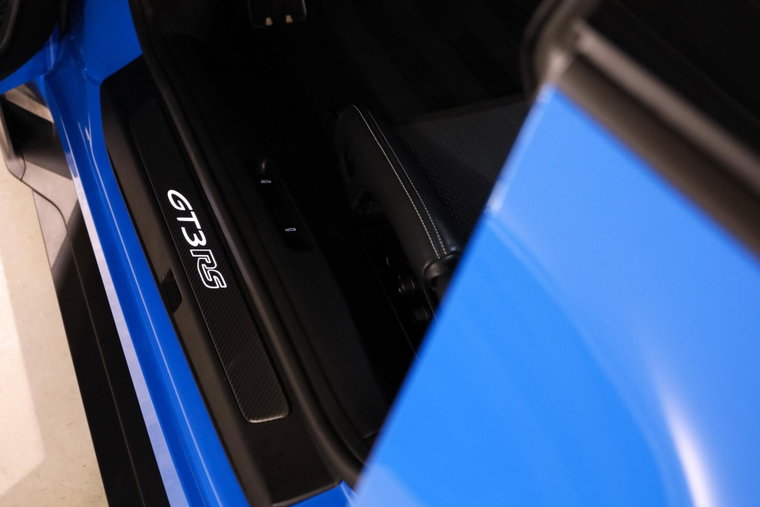 Vehicle Image 23