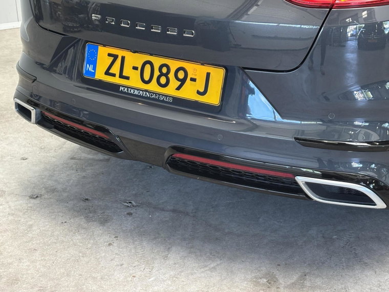 Vehicle Image 33