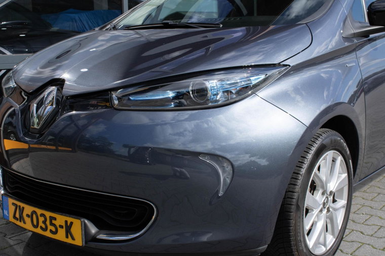 Vehicle Image 11