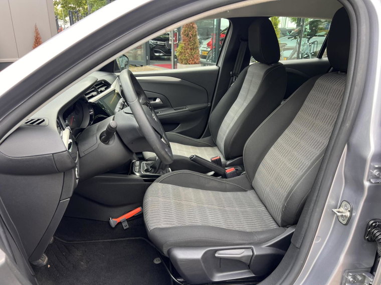Vehicle Image 15