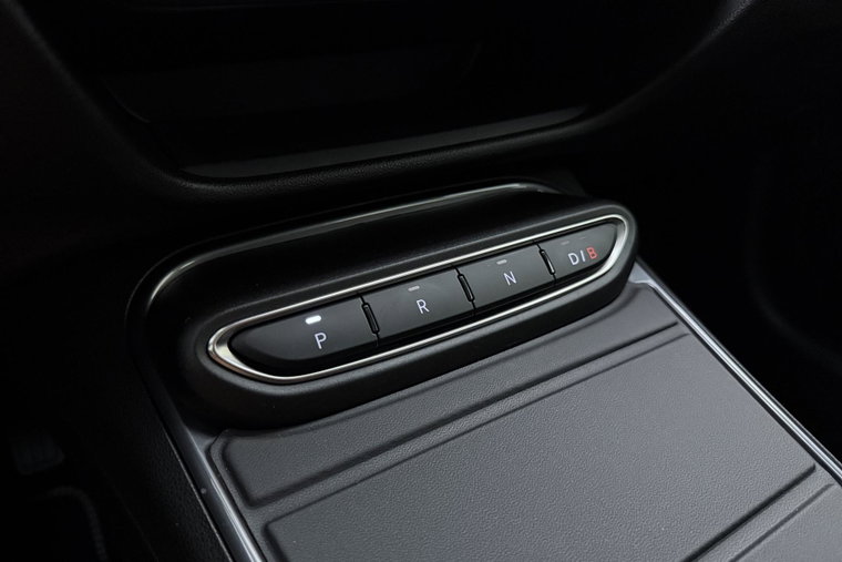 Vehicle Image 24