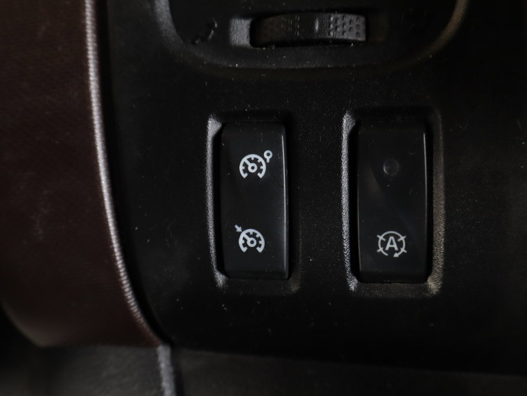 Vehicle Image 26