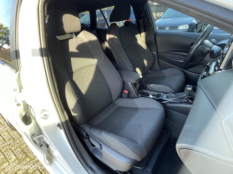 Vehicle Image 21