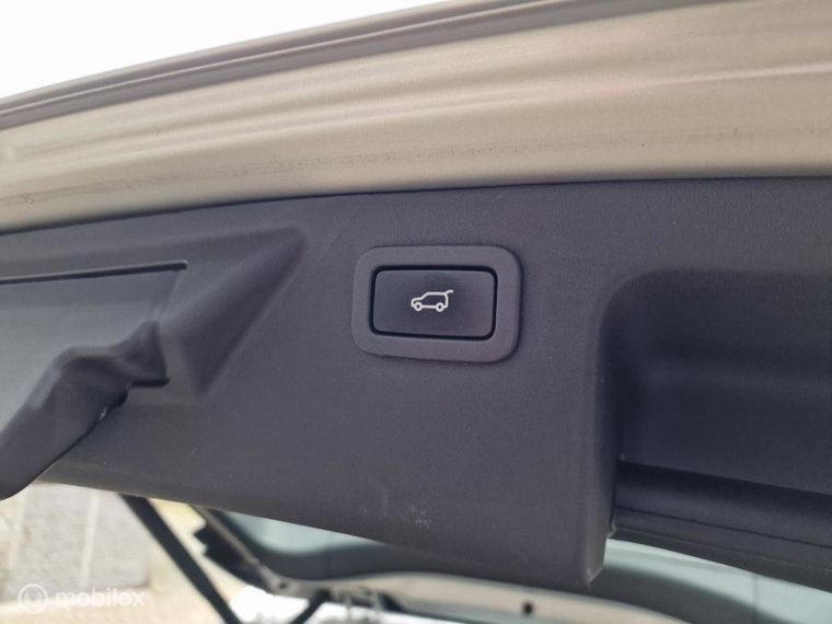 Vehicle Image 40