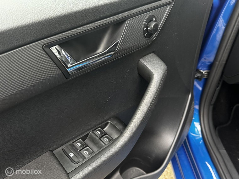 Vehicle Image 40