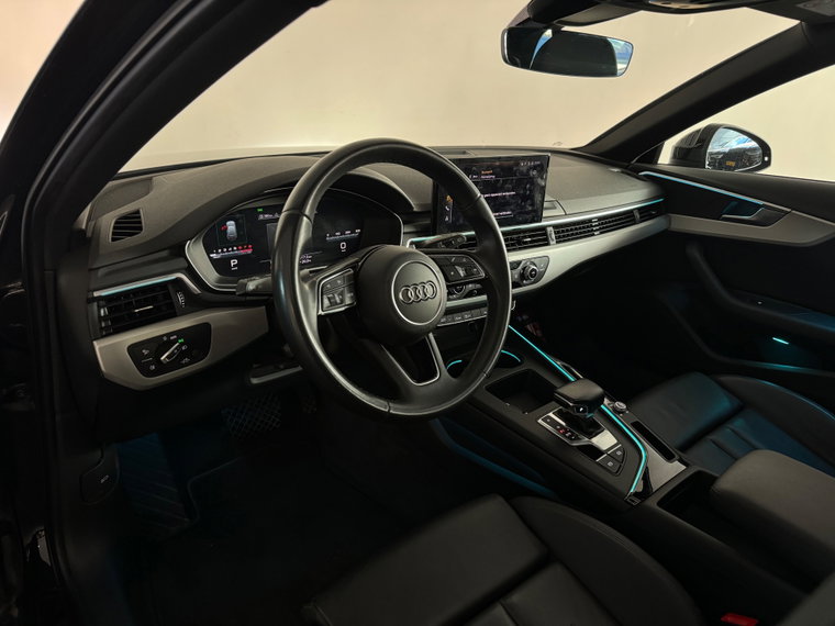 Vehicle Image 9
