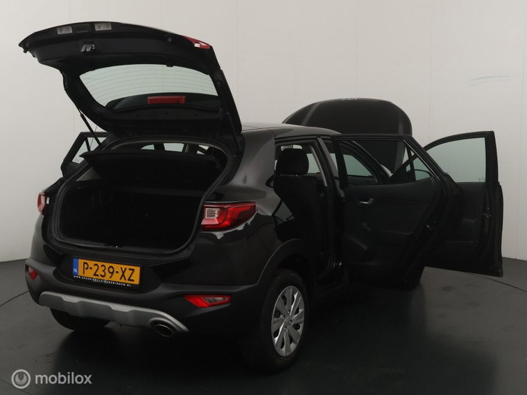 Vehicle Image 21