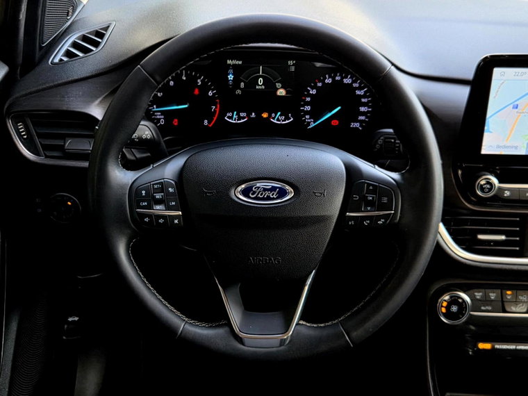 Vehicle Image 30