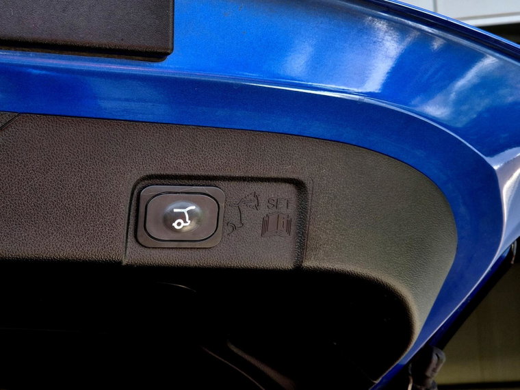 Vehicle Image 39