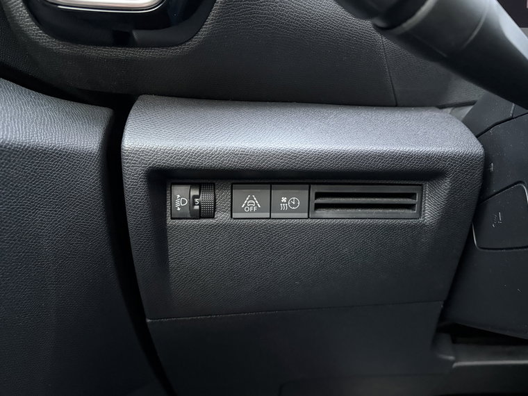 Vehicle Image 45
