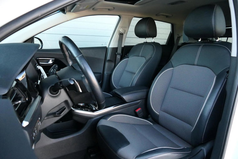 Vehicle Image 36