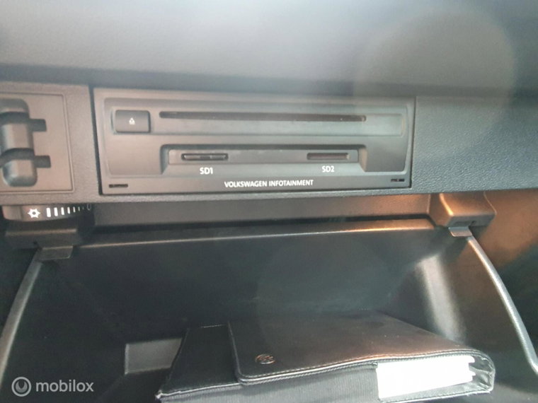 Vehicle Image 28